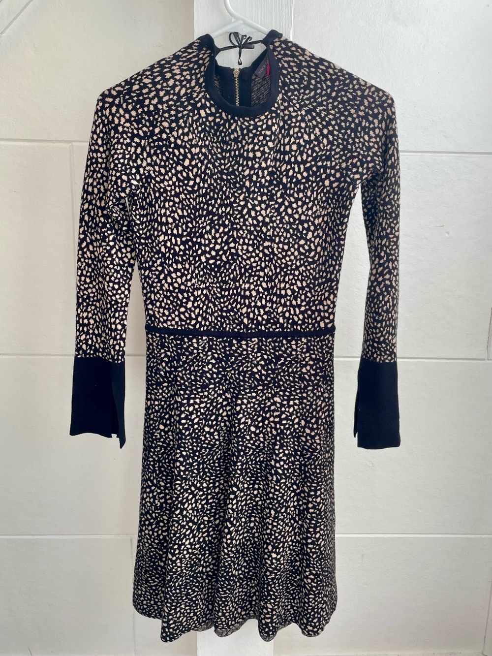 Black & Cream Printed Long-Sleeve Fit-and-Flare Dress Vince Camuto